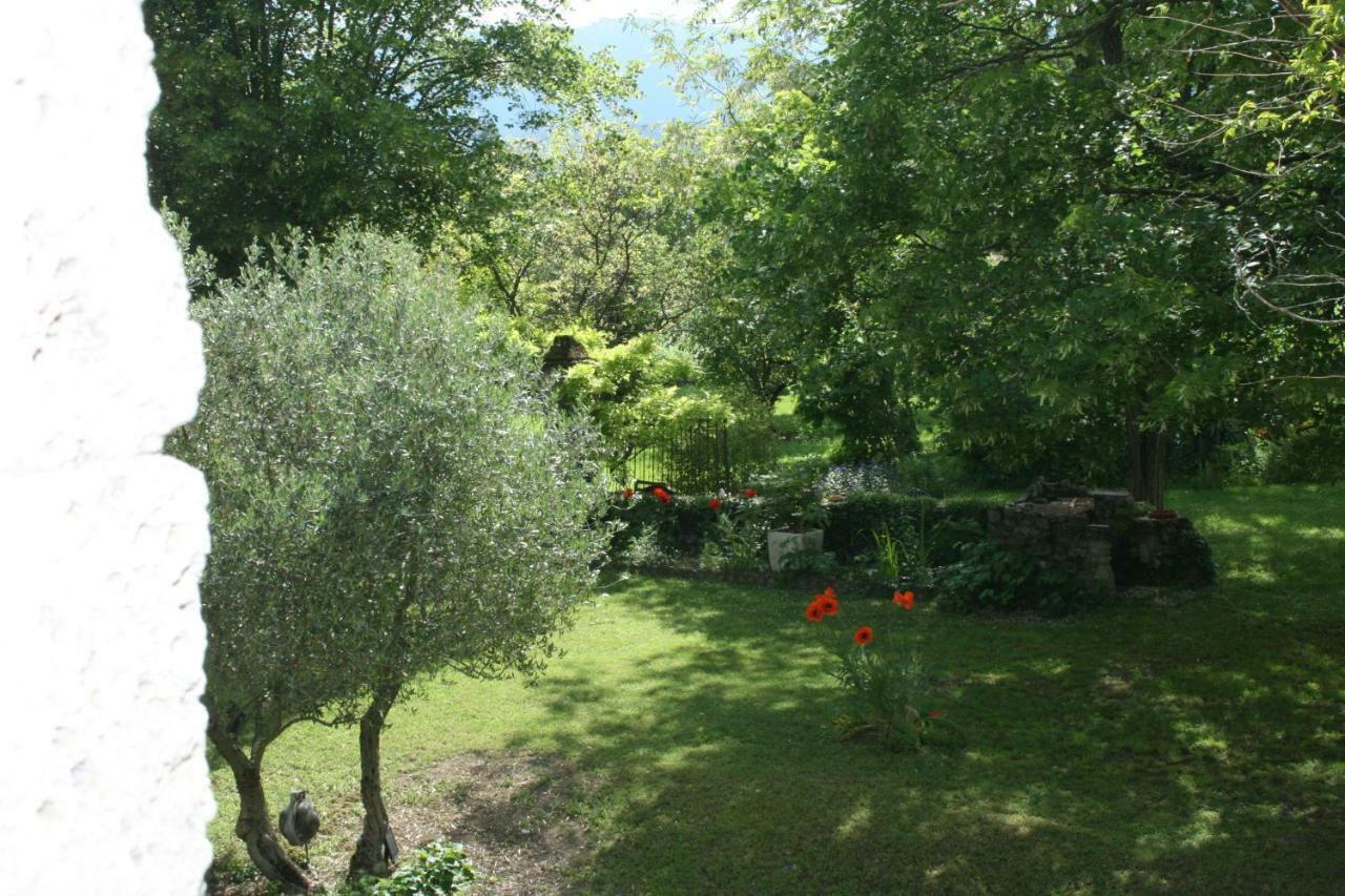 Le Domaine Des Rouges Queues Hotel Chateaudouble  Kültér fotó