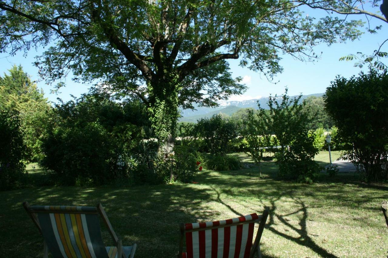 Le Domaine Des Rouges Queues Hotel Chateaudouble  Kültér fotó